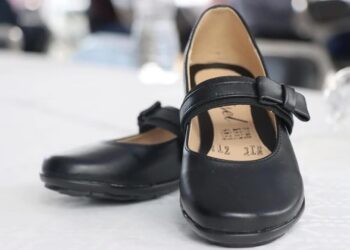 Tehuacán produce 170 mil pares de zapatos escolares para el ciclo 2026-2027